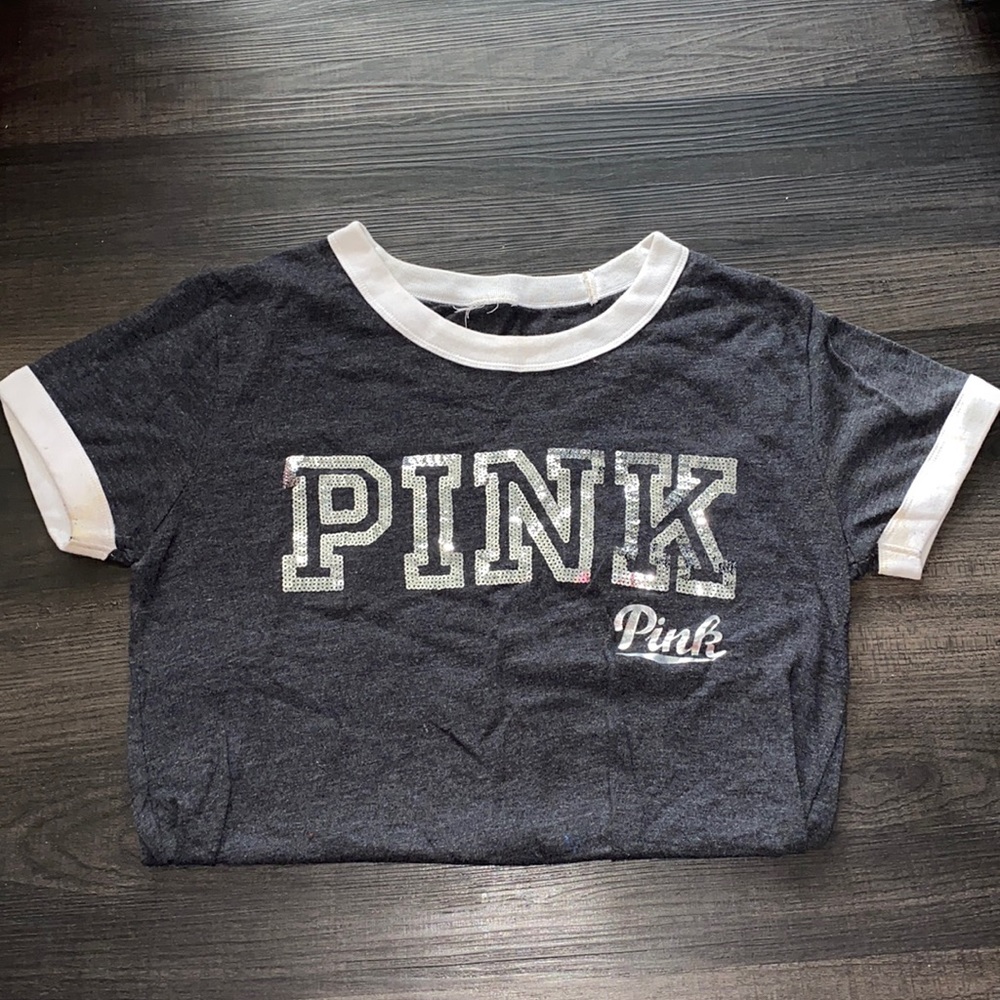 Pink tee